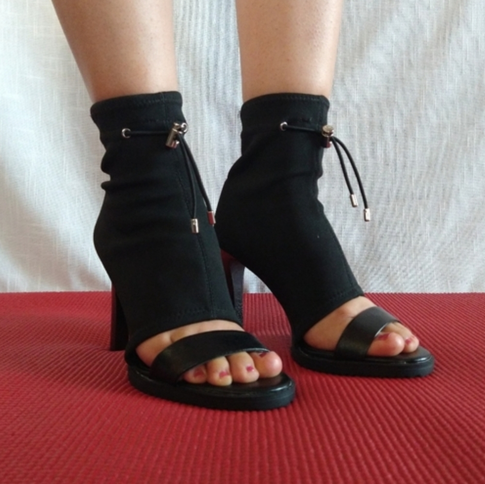 DKNY Knit And Leather Booties